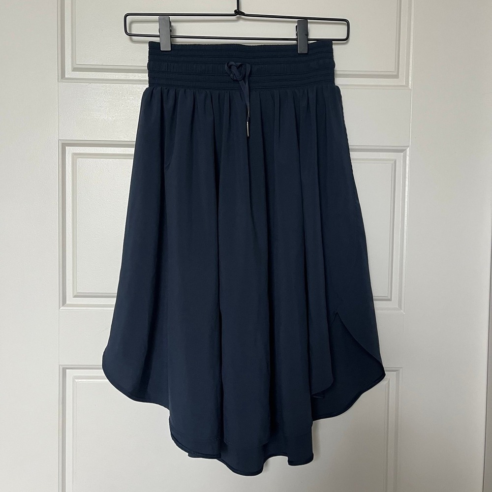 Lululemon The Everyday Skirt Lightweight A-Line High Rise Navy Blue Sz 4